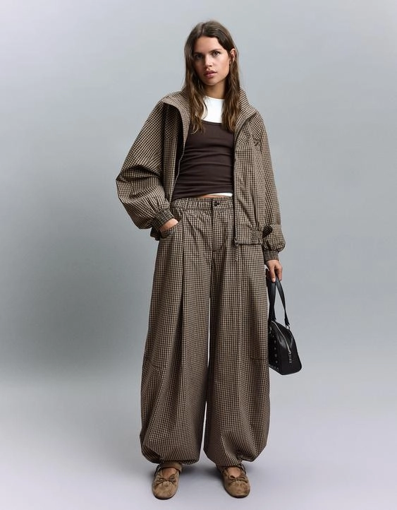 Bershka Брюки-парашюты в клетку