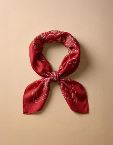 Платок с принтом- Заказать в России