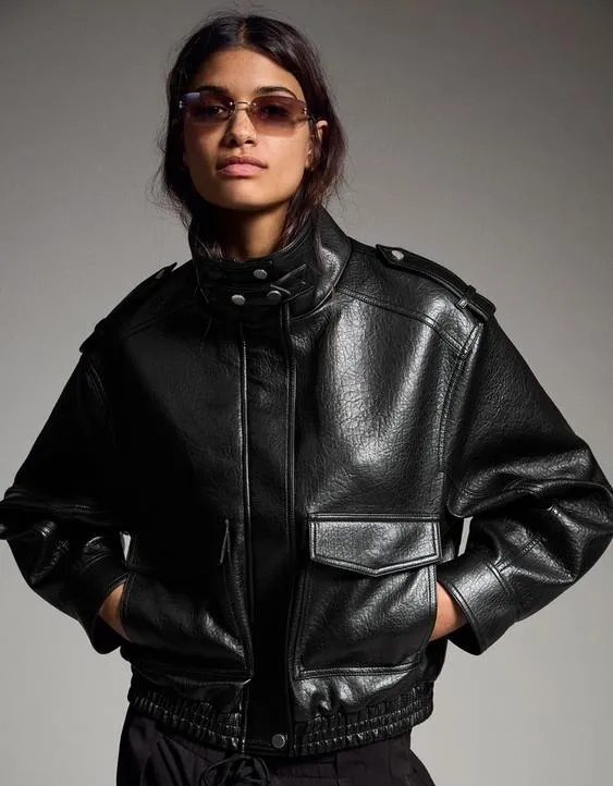 Куртка из искусственной кожи с воротником-трубой