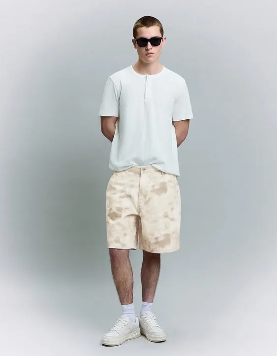 Шорты-бермуды свободного кроя с принтом- Заказать в России