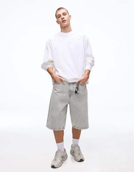 Джинсовые шорты свободного кроя- Заказать в России