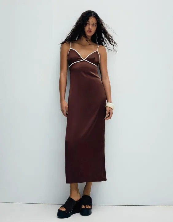 Мини-платье из сатина с контрастными деталями- Заказать в России