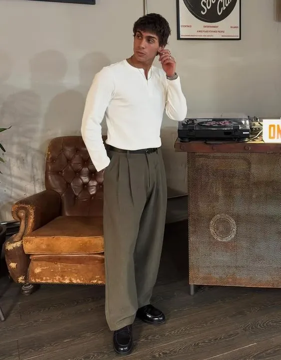 Брюки очень свободного кроя- Заказать в России