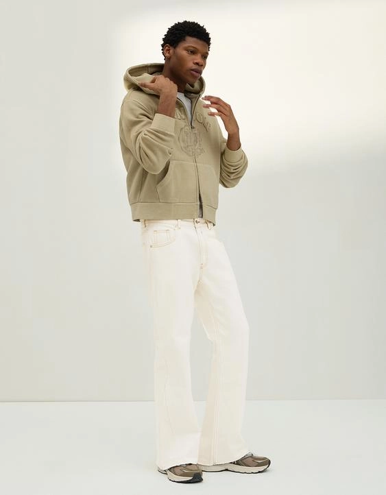 Bershka Расклешенные джинсы прямого кроя купить с доставкой.