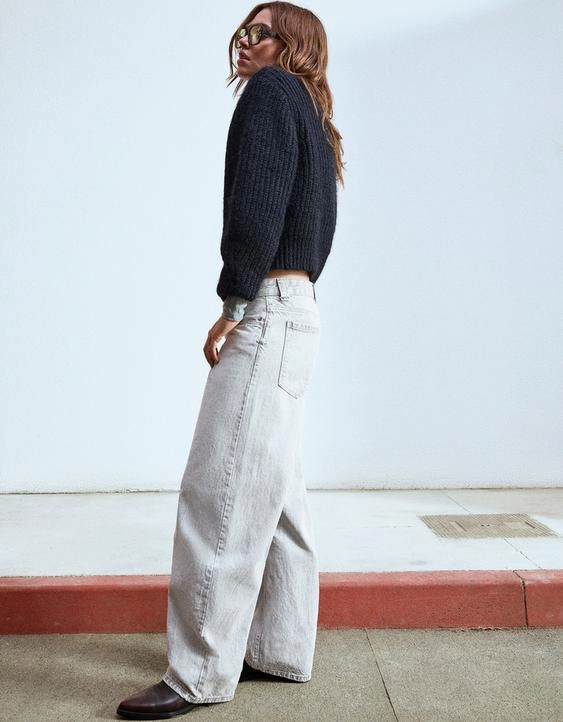 Bershka Джинсы BARREL с высокой посадкой