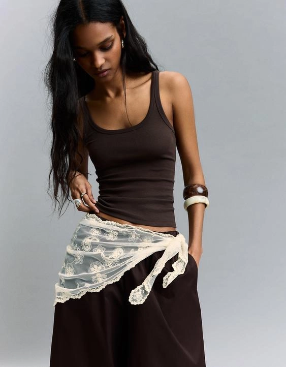 Bershka Платок-косынка с вышивкой