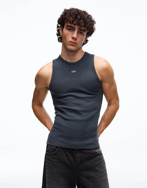 Майка из рифленой ткани с принтом- Заказать в России