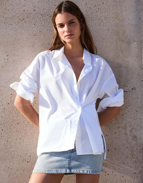 Bershka Рубашка с длинными рукавами и запахом на пуговицах