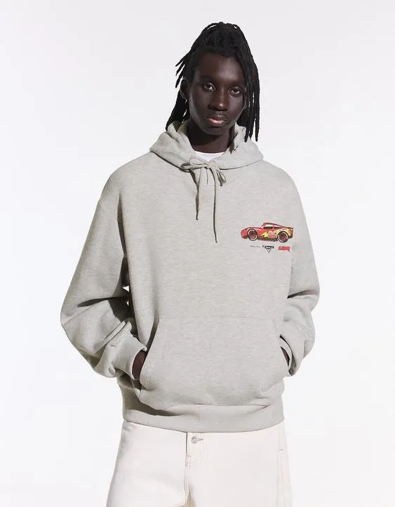 Худи «Тачки» с капюшоном и принтом- Заказать в России