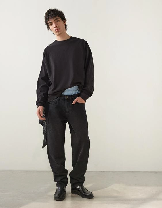 Джинсы прямого кроя- Заказать в России