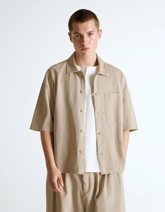 Bershka Рубашка геометрического кроя с короткими рукавами и складками