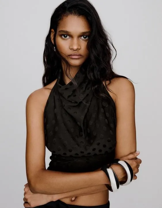 Топ в горошек с горловиной халтер- Заказать в России