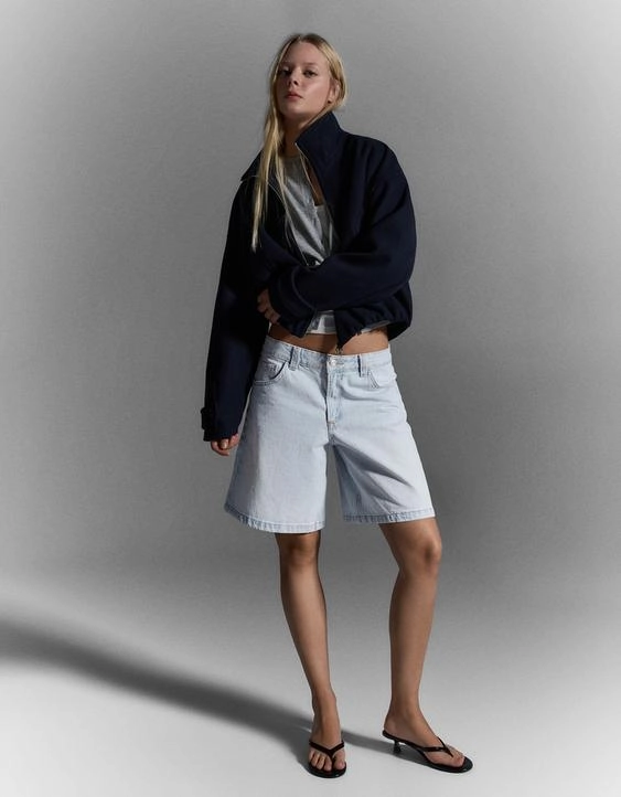 Bershka Джинсовые шорты свободного кроя