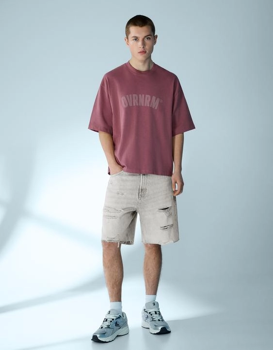 Bershka Джинсовые шорты с разрезами