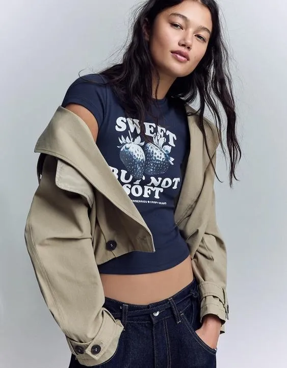 Футболка с короткими рукавами и принтом- Заказать в России