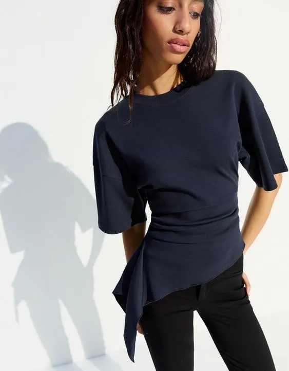 Футболка с короткими рукавами и сборками- Заказать в России