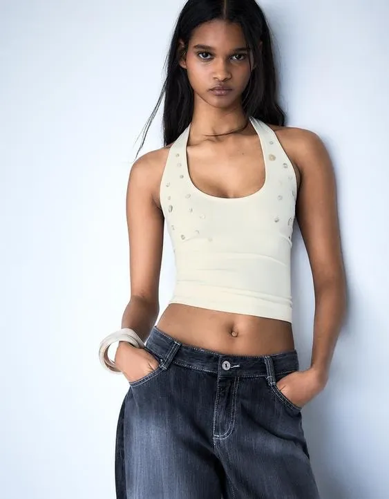 Топ с горловиной халтер на пуговицах- Заказать в России