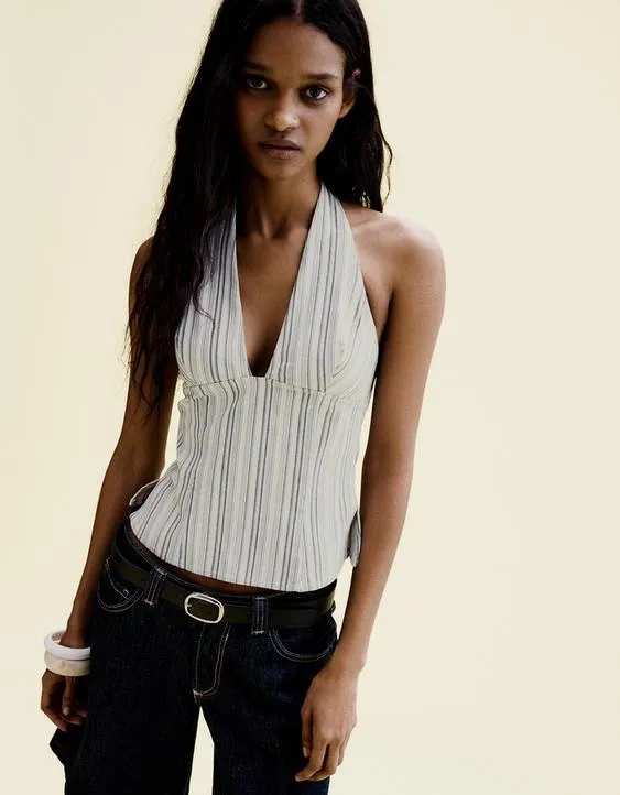 Топ с горловиной халтер и застежкой-молнией- Заказать в России