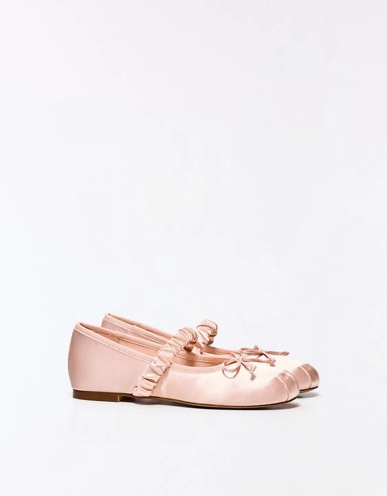 Bershka Балетки из сатина купить с доставкой.