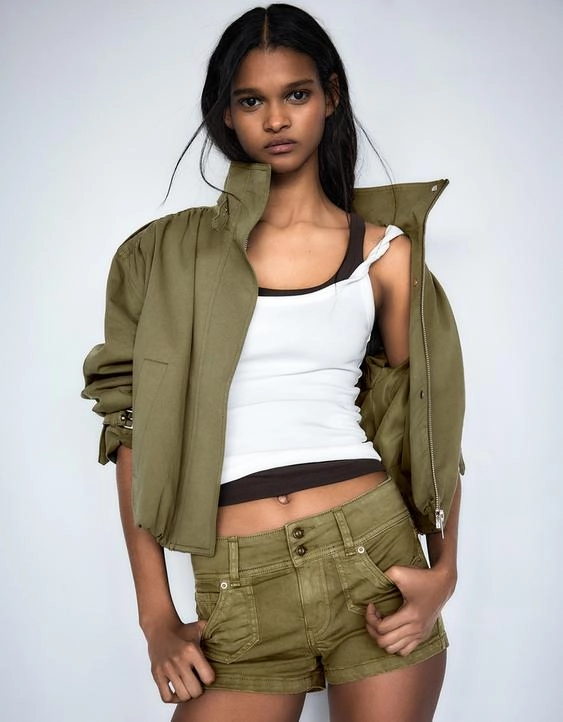 Bershka Джинсовые мини-шорты купить с доставкой.