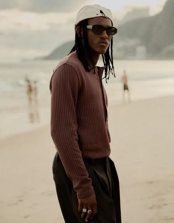 Лонгслив с воротником на пуговицах- Заказать в России