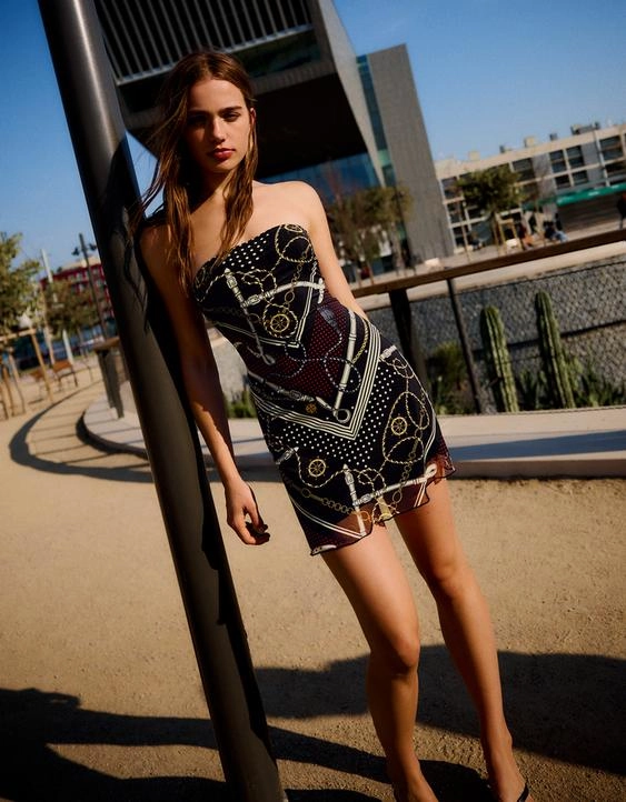 Bershka Мини-платье из полупрозрачной ткани с вырезом-бандо купить с доставкой.