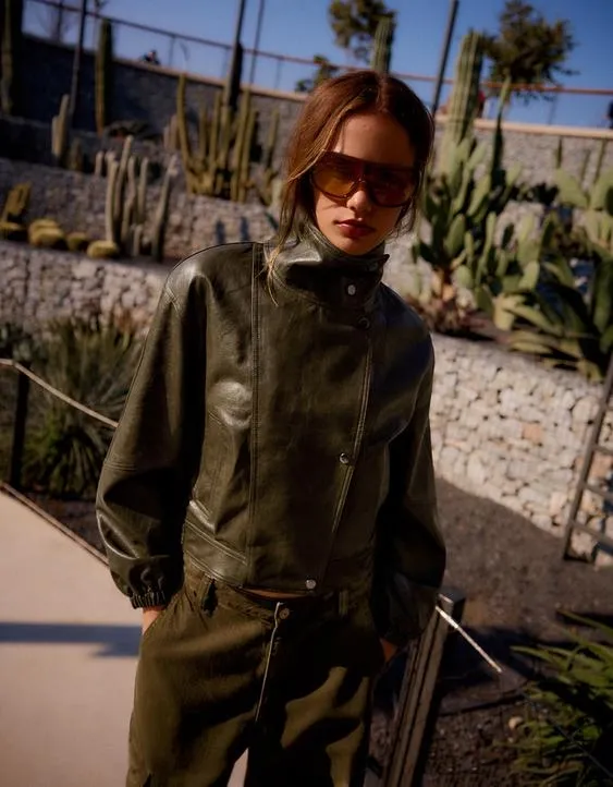 Куртка из искусственной кожи с лацканами- Заказать в России