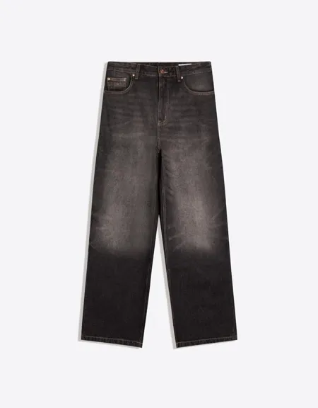 Джинсы очень свободного кроя с вышивкой- Заказать в России