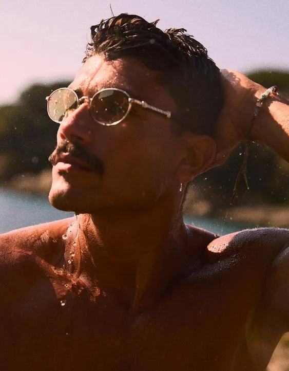 Овальные солнцезащитные очки- Заказать в России