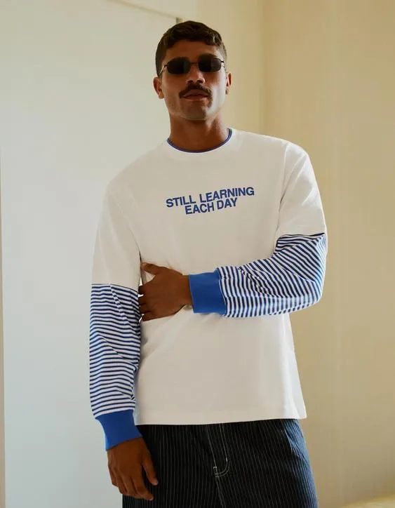 Футболка с принтом и двойными рукавами- Заказать в России