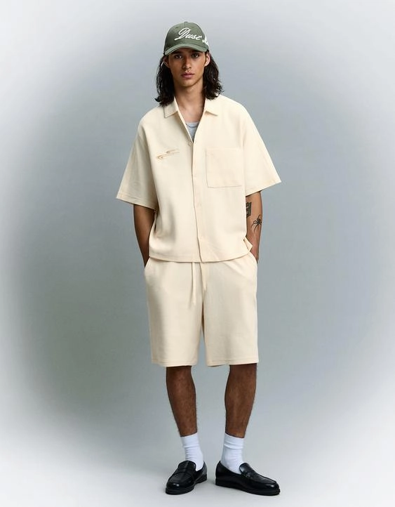 Bershka Шорты-бермуды с рифленой текстурой в скейтерском стиле