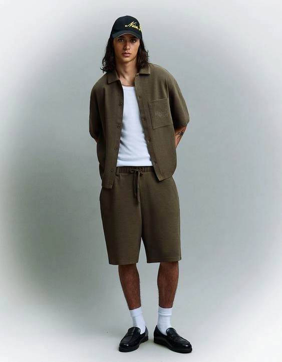 Bershka Рифленые шорты-бермуды в скейтерском стиле