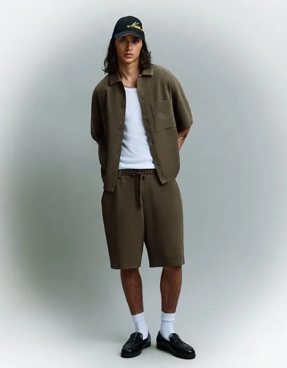 Рифленые шорты-бермуды в скейтерском стиле- Заказать в России