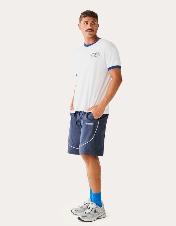 Bershka Шорты-бермуды скейтер из высокотехнологичной ткани