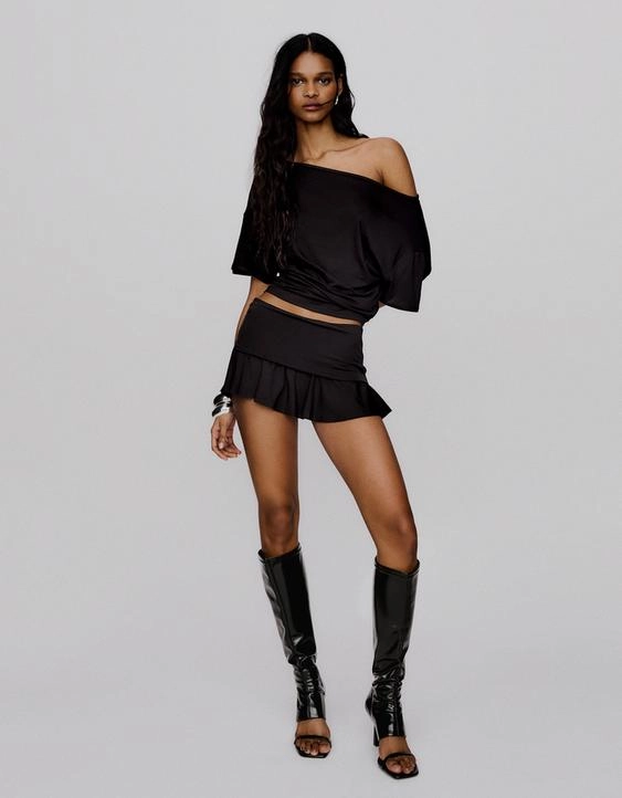 Bershka Мини-юбка клеш с двойным поясом купить с доставкой.