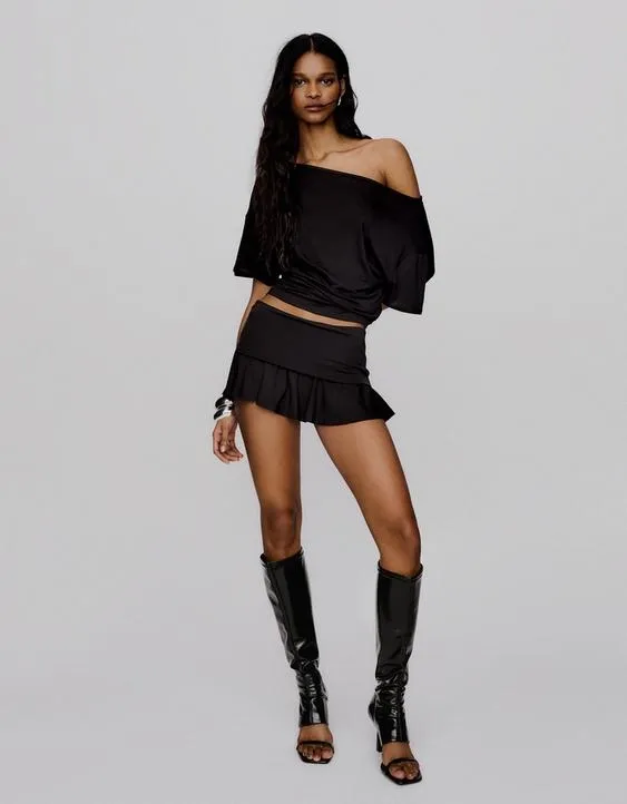 Bershka Мини-юбка клеш с двойным поясом