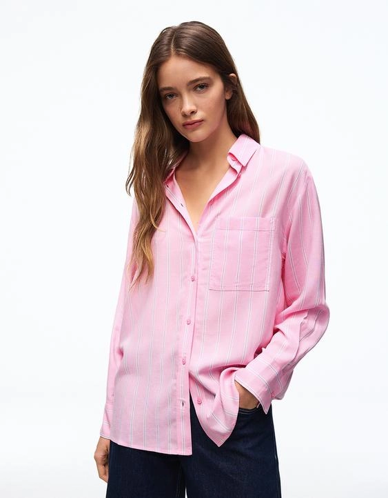 Bershka Рубашка оверсайз из струящейся ткани купить с доставкой.