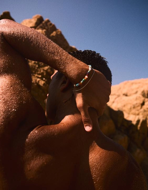 Bershka Набор браслетов из бисера купить с доставкой.