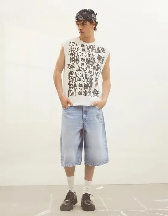 Джинсовые шорты свободного кроя- Заказать в России