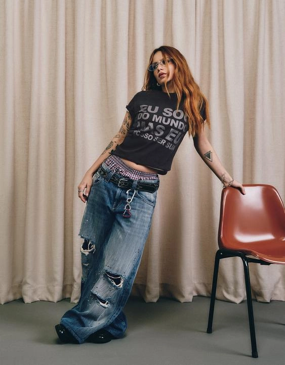 Bershka Джинсы бойфренд с потертостями из коллекции CAROL BIAZIN