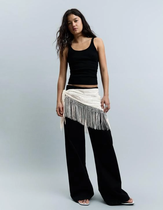 Bershka Шарф с бахромой купить с доставкой.