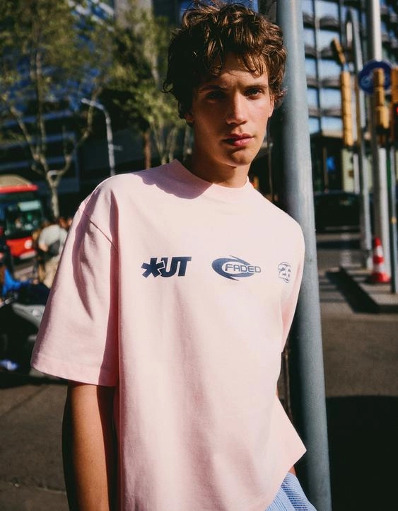 Bershka Футболка свободного кроя с принтом