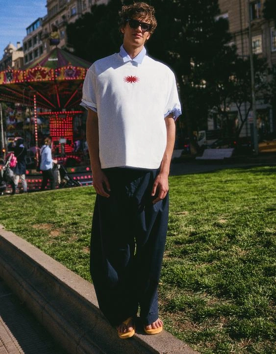 Bershka Футболка свободного кроя с принтом