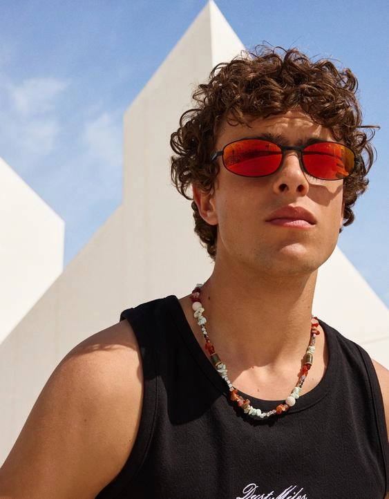 Bershka Спортивные солнцезащитные очки с поляризационными линзами