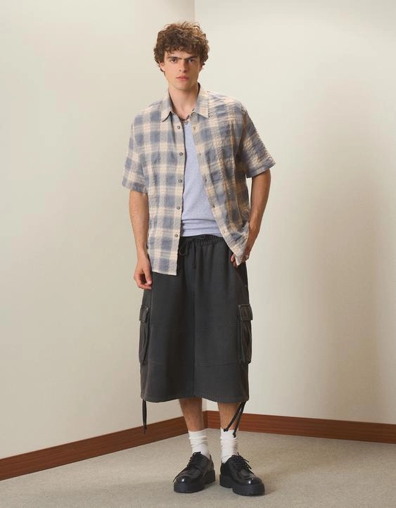 Bershka Шорты джинсовые карго с эффектом потертости купить с доставкой.