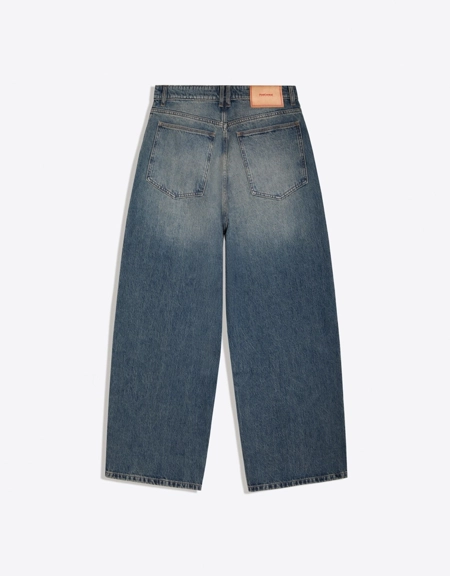 Bershka Джинсы объемного свободного кроя купить с доставкой.