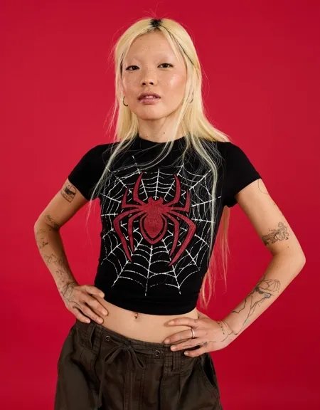 Приталенная футболка Spider-Man- Заказать в России