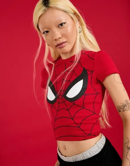 Приталенная футболка Spider-Man- Заказать в России