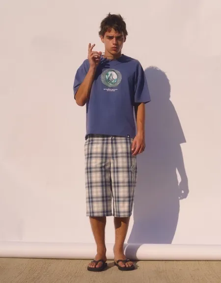 Шорты-бермуды в стиле скейтер Volcom