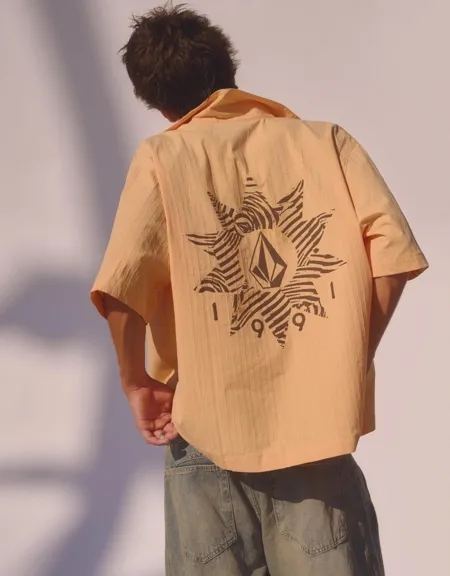 Рубашка свободного кроя с короткими рукавами и принтом Volcom- Заказать в России